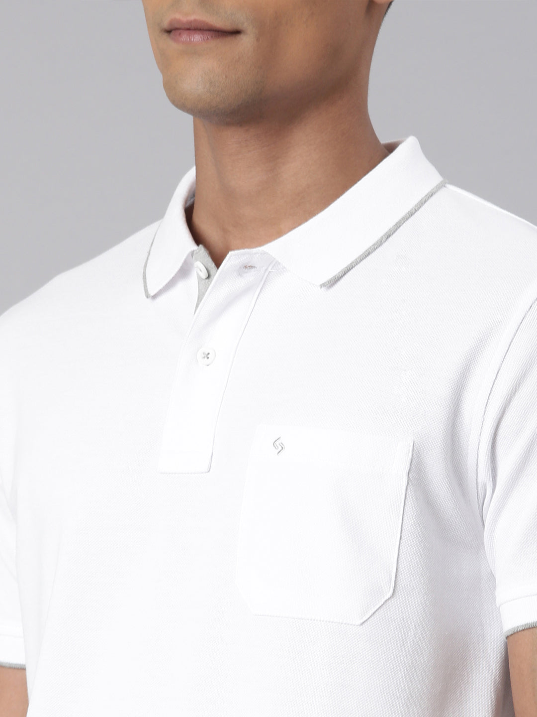 Classic Polo Men's White Polo Neck Slim Fit T-Shirt | 4SSN 223