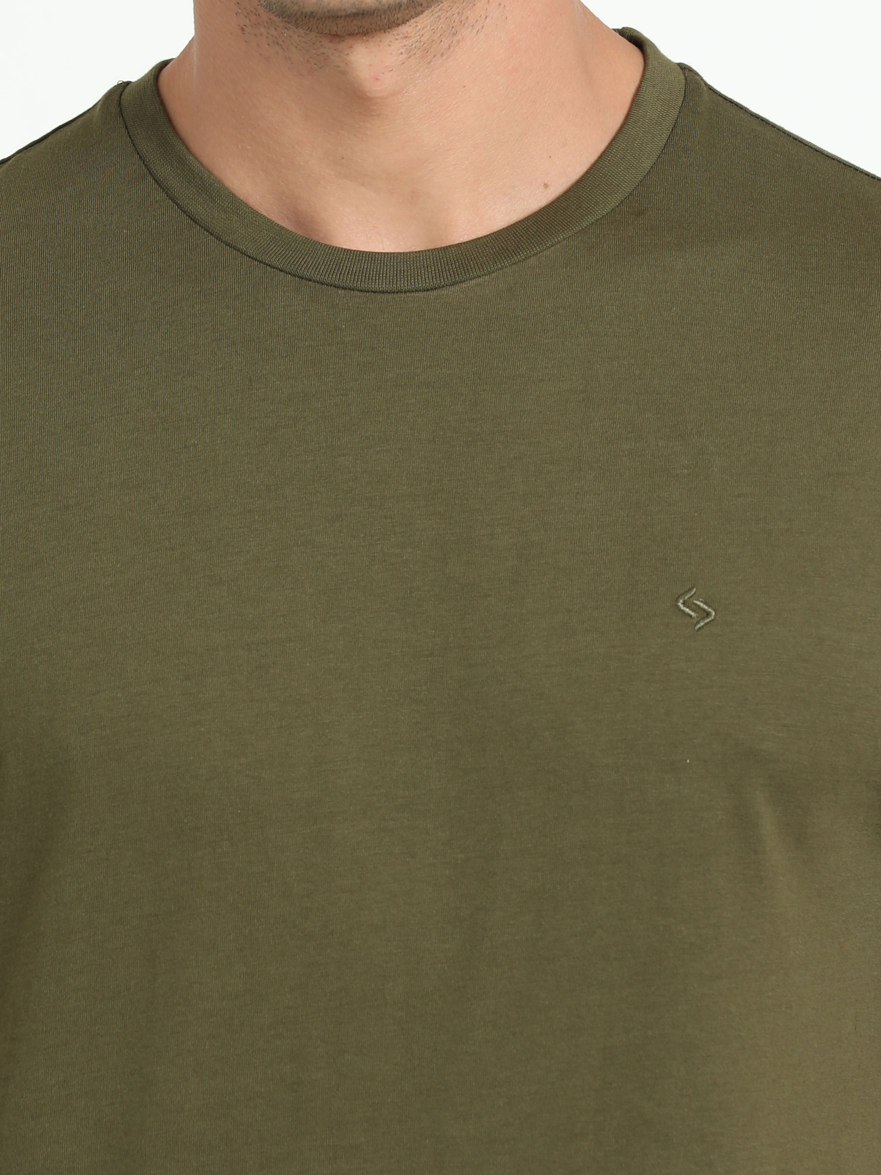 Classic Polo Men's Half Sleeve Olive Round Neck Slim Fit Solid T-Shirt | TOY-KALVIK OLIVE SF C
