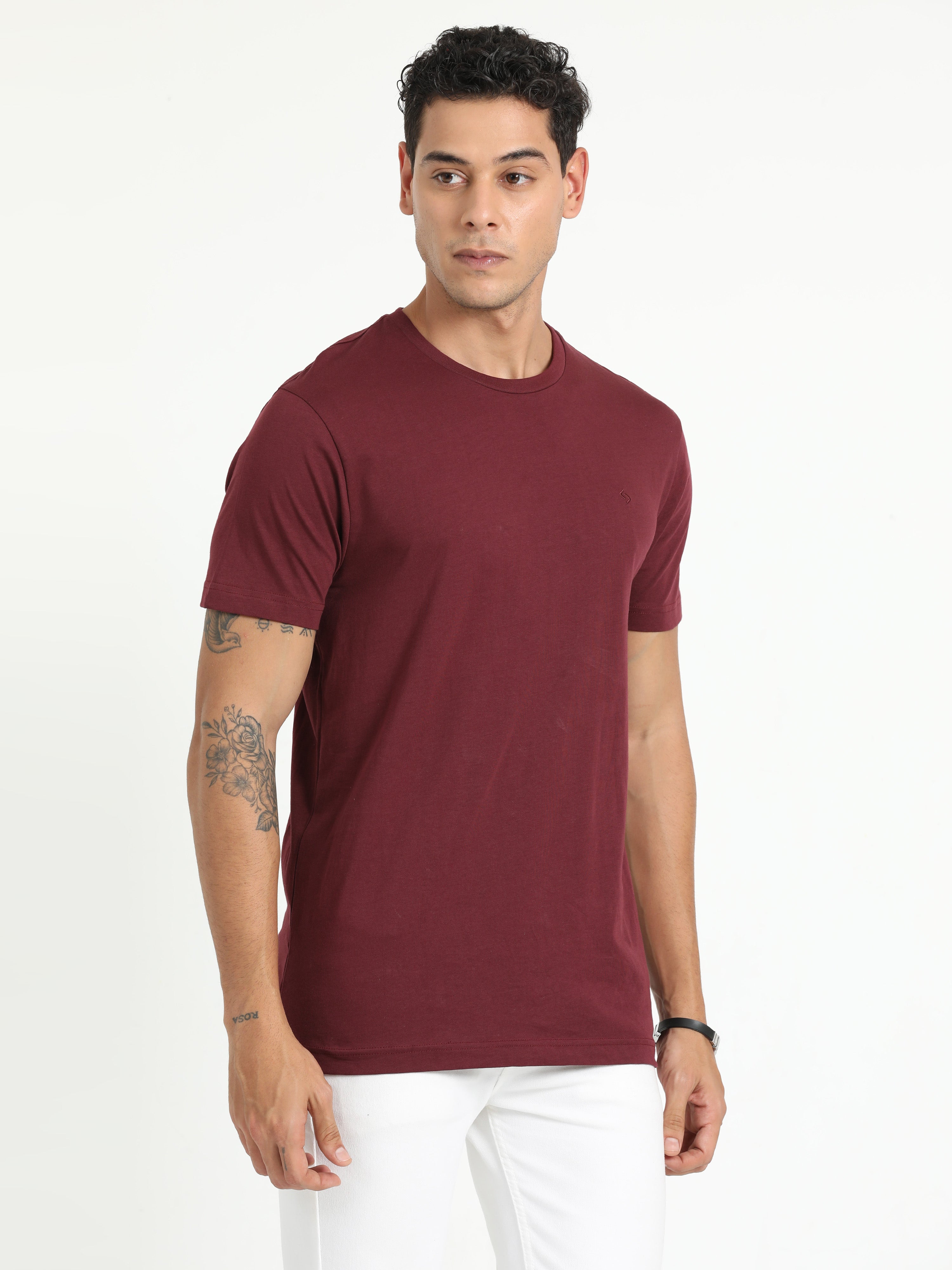 Classic Polo Men's Half Sleeve Burgundy Round Neck Slim Fit Solid T-Shirt | TOY-KALVIK SYRAH SF C
