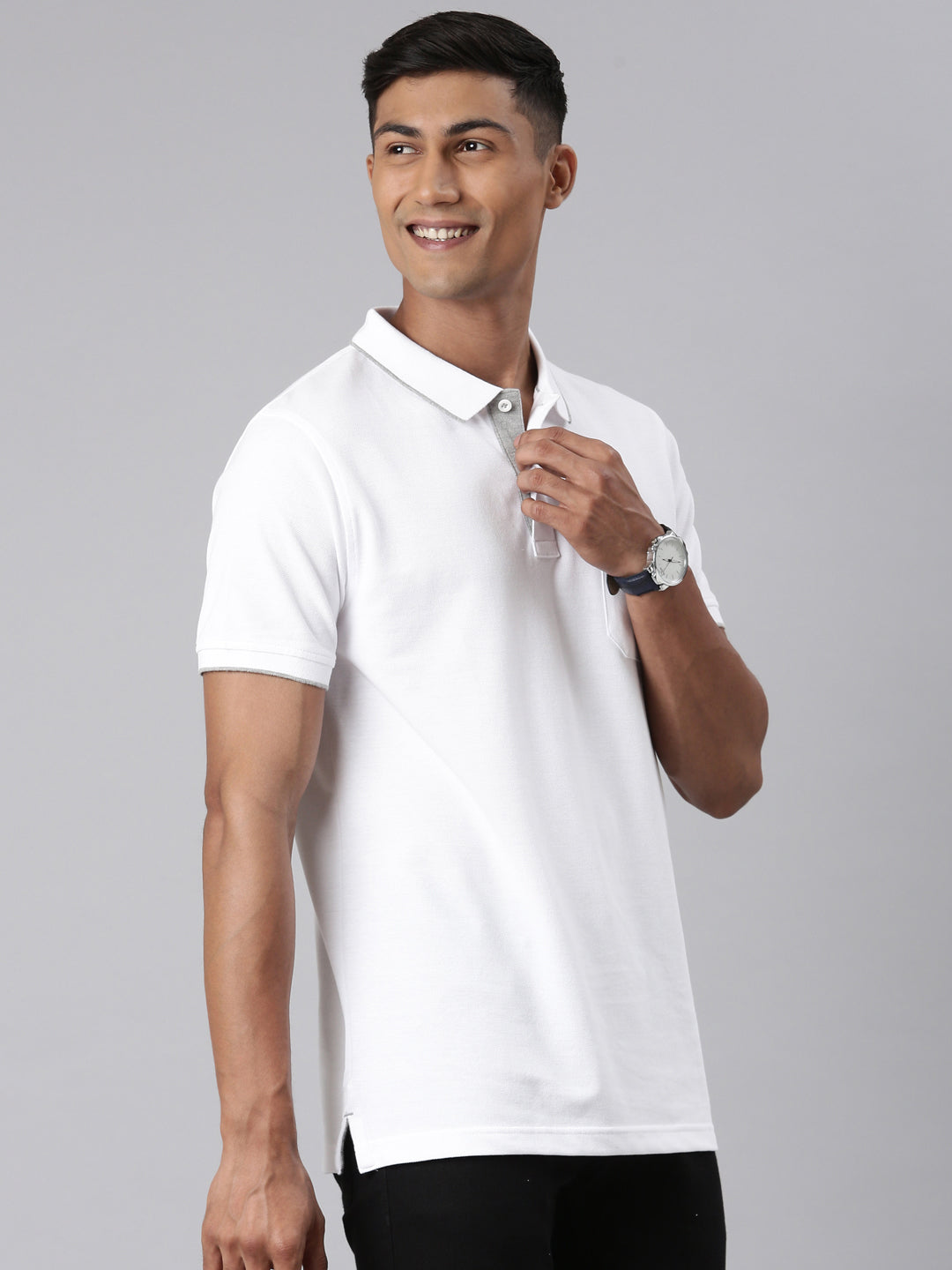 Classic Polo Men's White Polo Neck Slim Fit T-Shirt | 4SSN 223