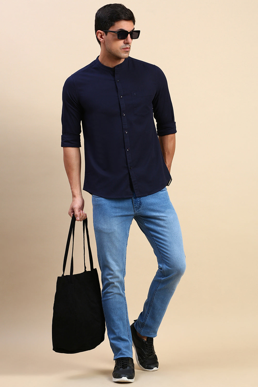 Classic Polo Men's Full Sleeve Navy Mandarin Neck Slim Fit Solid Woven Shirt | SQ1-EL-43 B-FS-SLD-SF