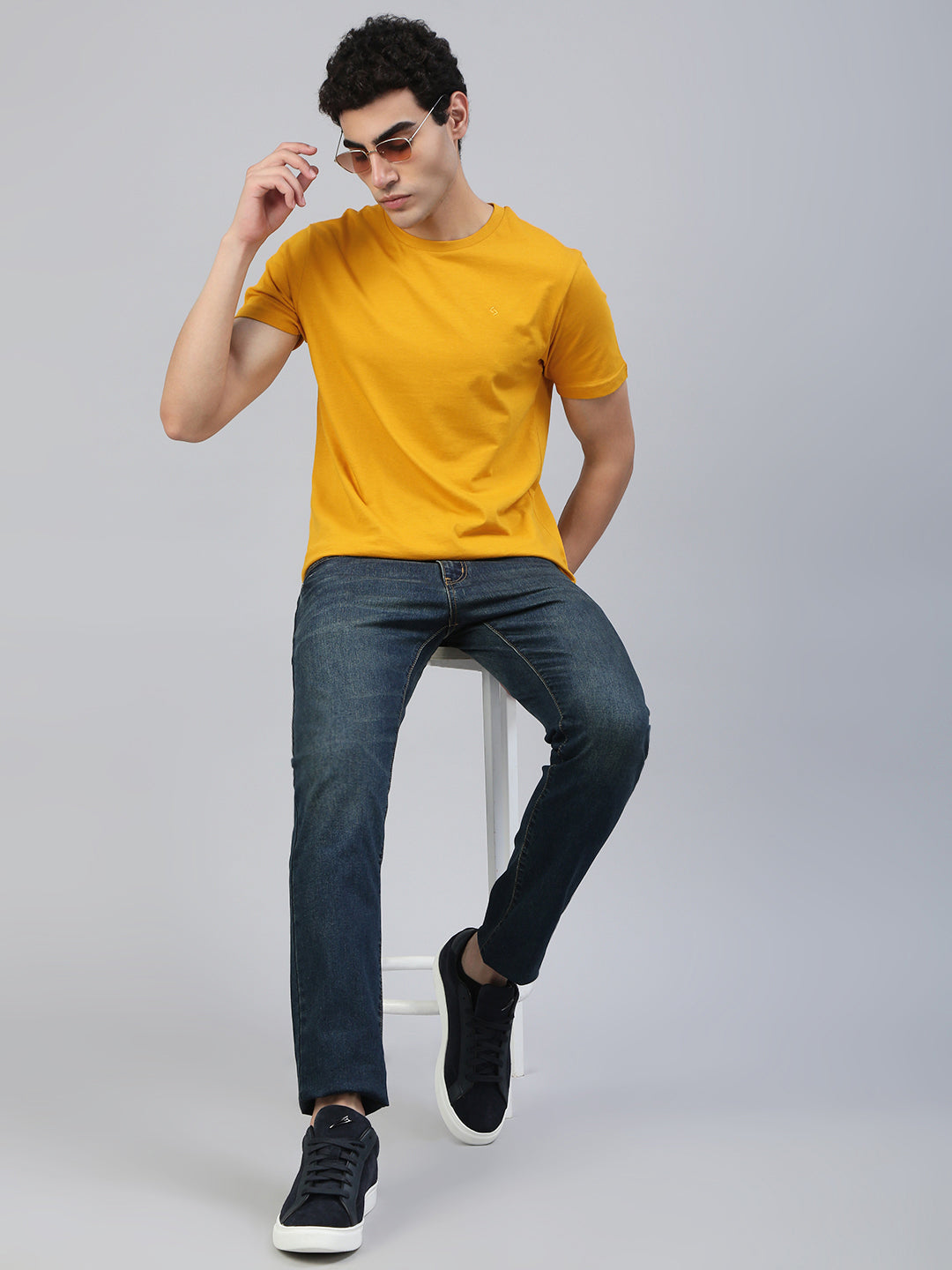 Classic Polo Men's Half Sleeve Golden Yellow Round Neck Slim Fit Solid T-Shirt | TOY-KALVIK G.YELLOW SF C