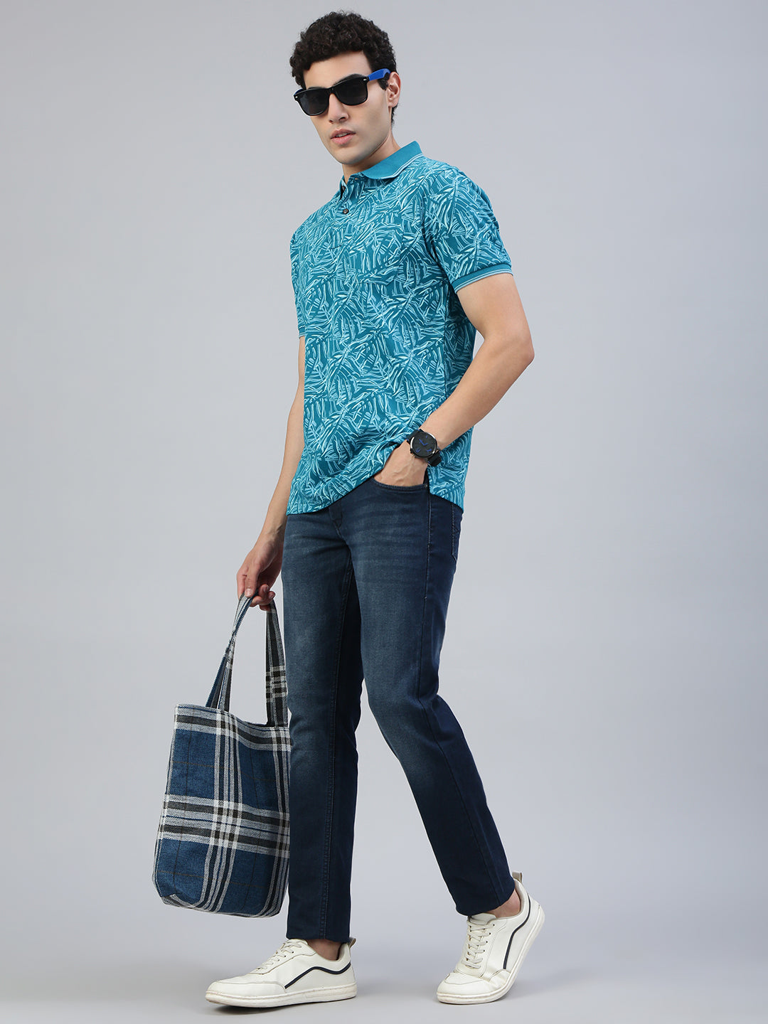 Classic Polo Men's Dark Blue Slim Fit Solid Denim||CPDQ1-01-DBLU-SF