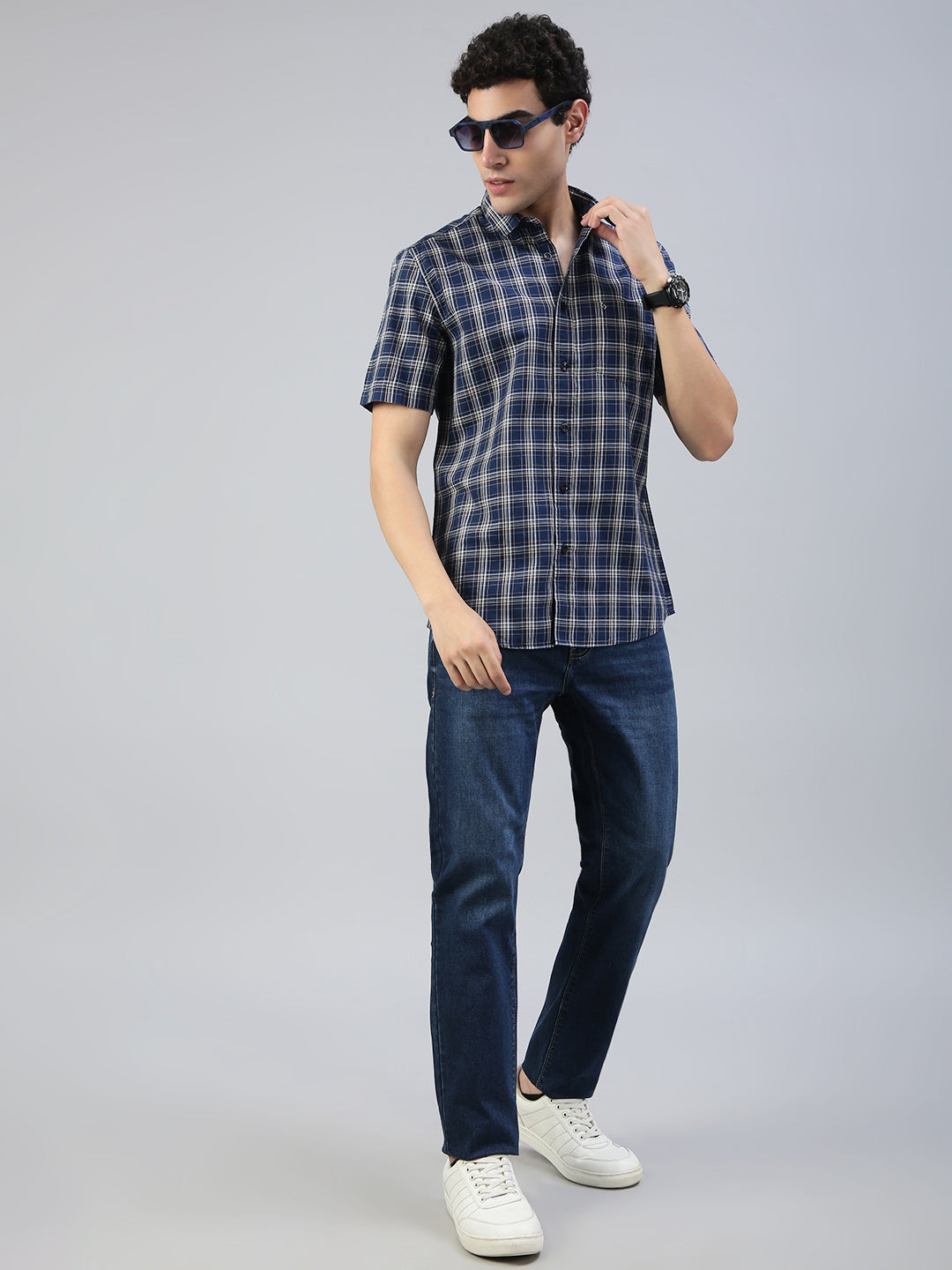 Classic Polo Men's Half Sleeve Blue/White Polo Neck Slim Fit Checked Shirt||SQ1-CL-64 A-HS-CHK-SF