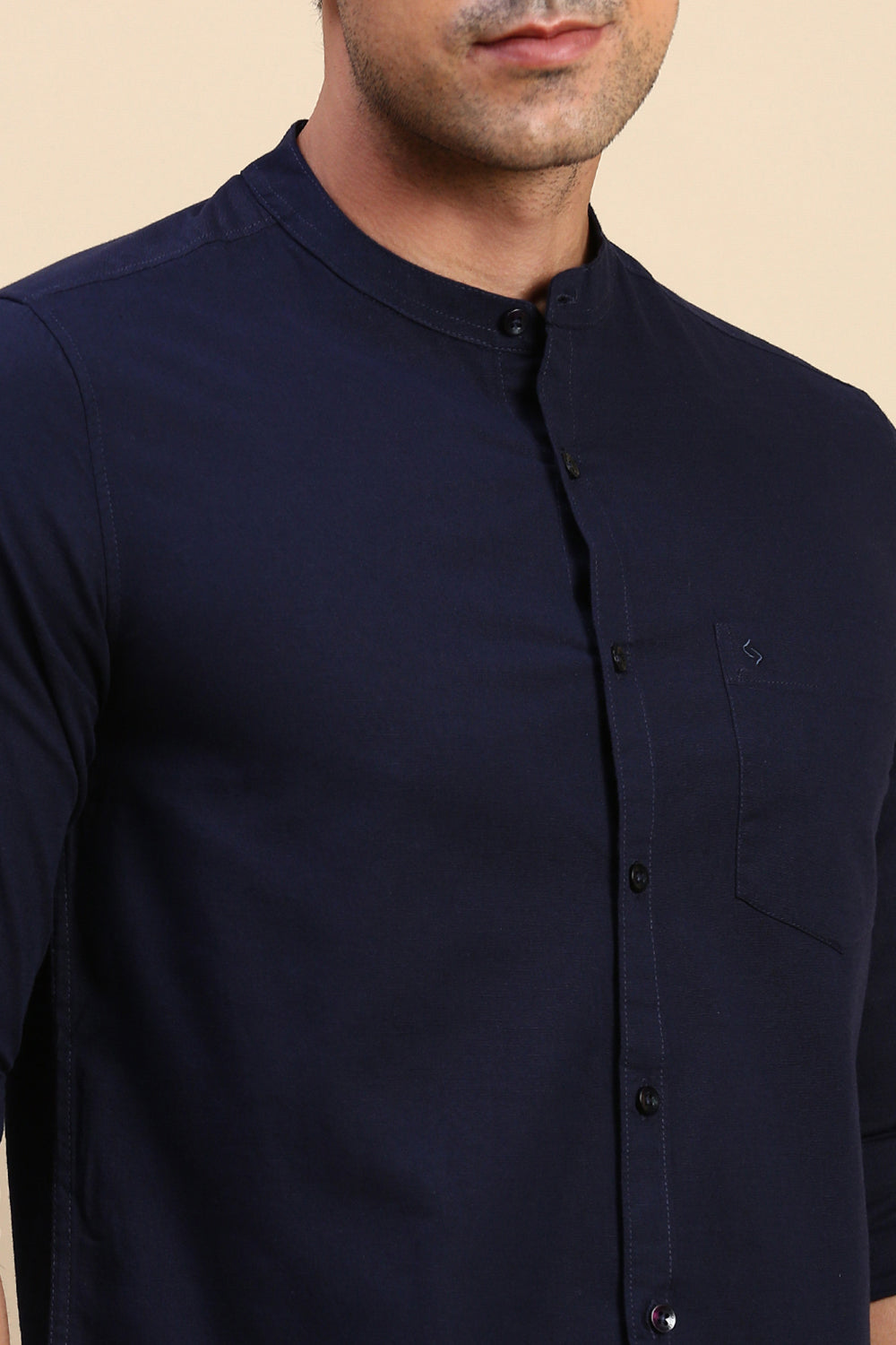 Classic Polo Men's Full Sleeve Navy Mandarin Neck Slim Fit Solid Woven Shirt | SQ1-EL-43 B-FS-SLD-SF