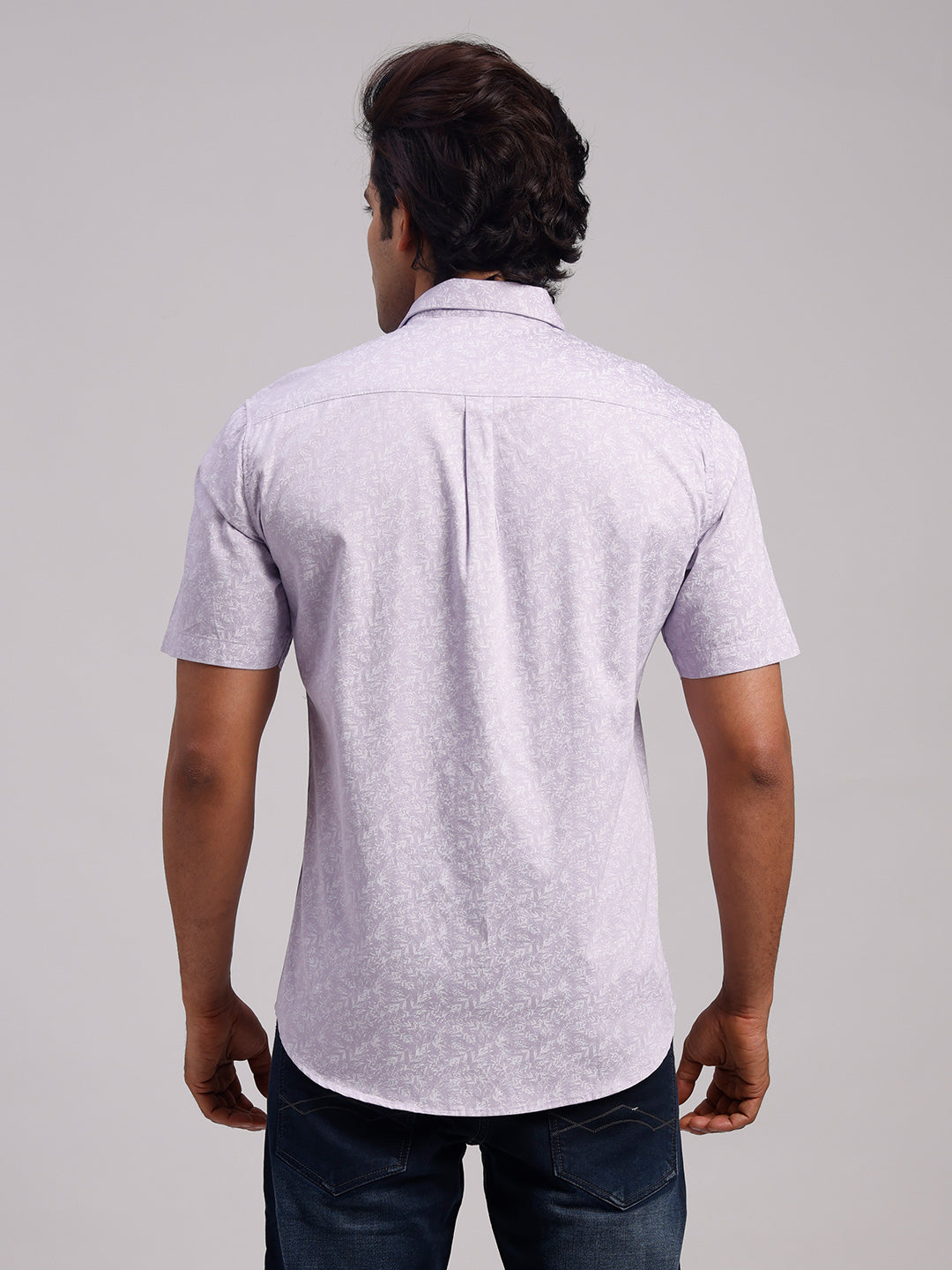 Classic Polo Men's Half Sleeve Light Lavender/White Polo Neck Slim Fit All-Over Print Cotton Casual Shirt | LSHR1-CL-18 A-HS-PRT-SF