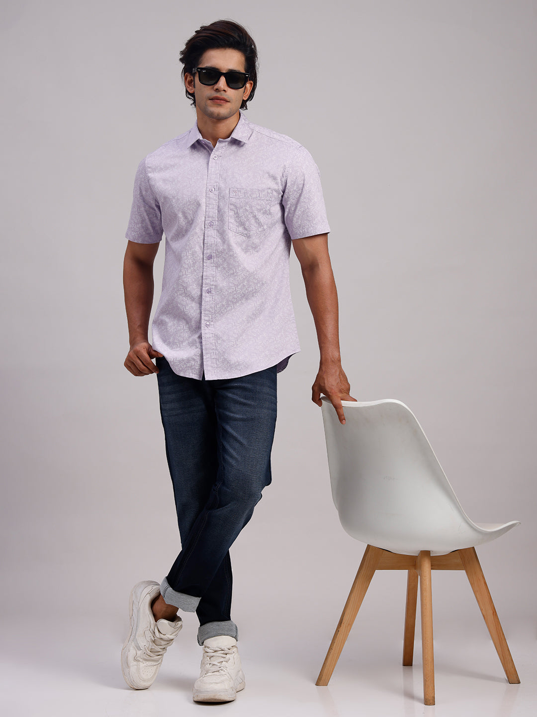 Classic Polo Men's Half Sleeve Light Lavender/White Polo Neck Slim Fit All-Over Print Cotton Casual Shirt | LSHR1-CL-18 A-HS-PRT-SF