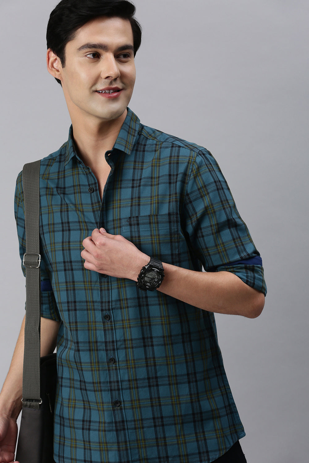 Classic Polo Men's Cotton Full Sleeve Checked Slim Fit Polo Neck Blue Color Woven Shirt | So1-18 A