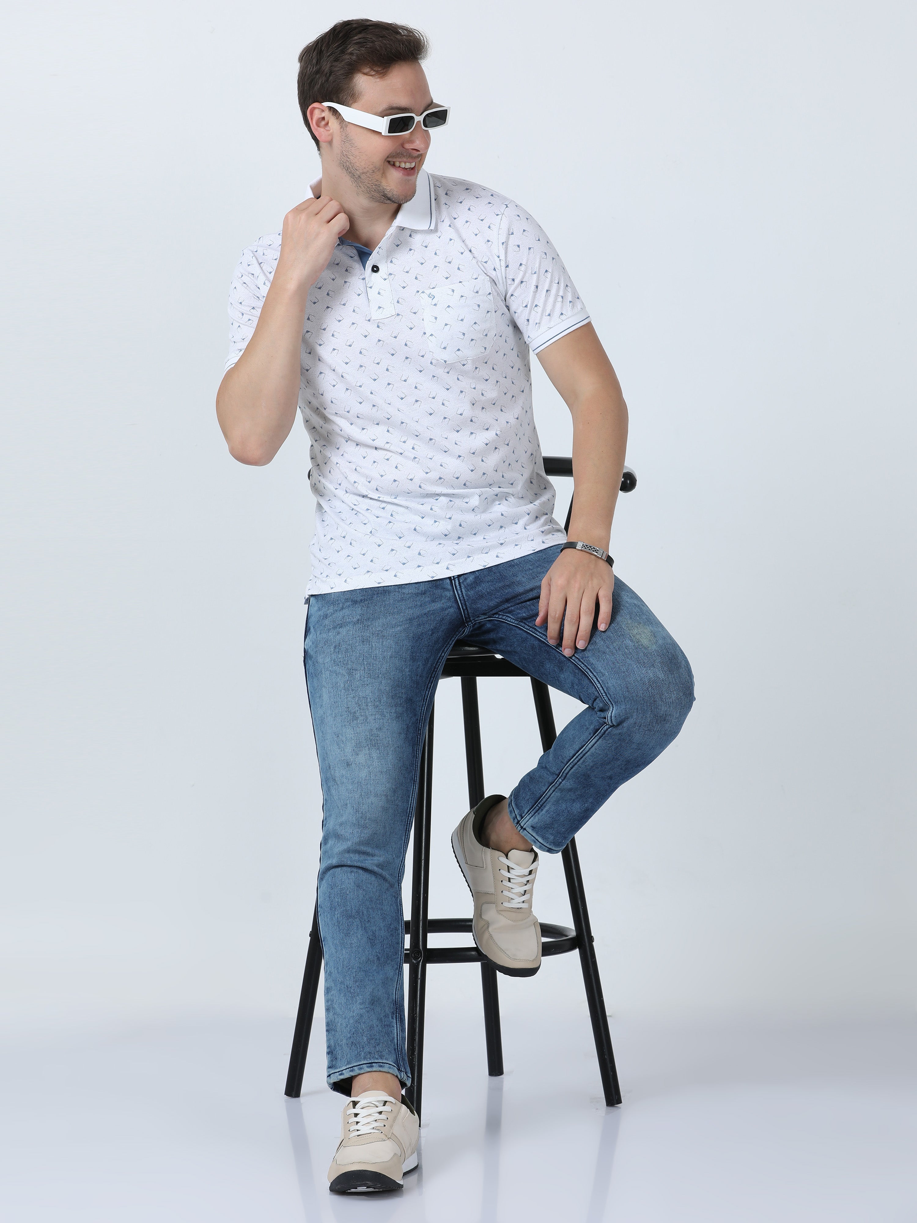 Classic Polo Men's Printed White/Blue Cotton Half Sleeve T-Shirt | BELLO - 261 A SF P