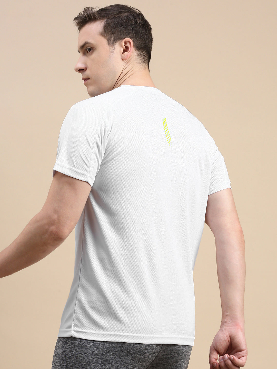 Classic Polo Men's Round Neck Polyster White Slim Fit Active Wear T-Shirt