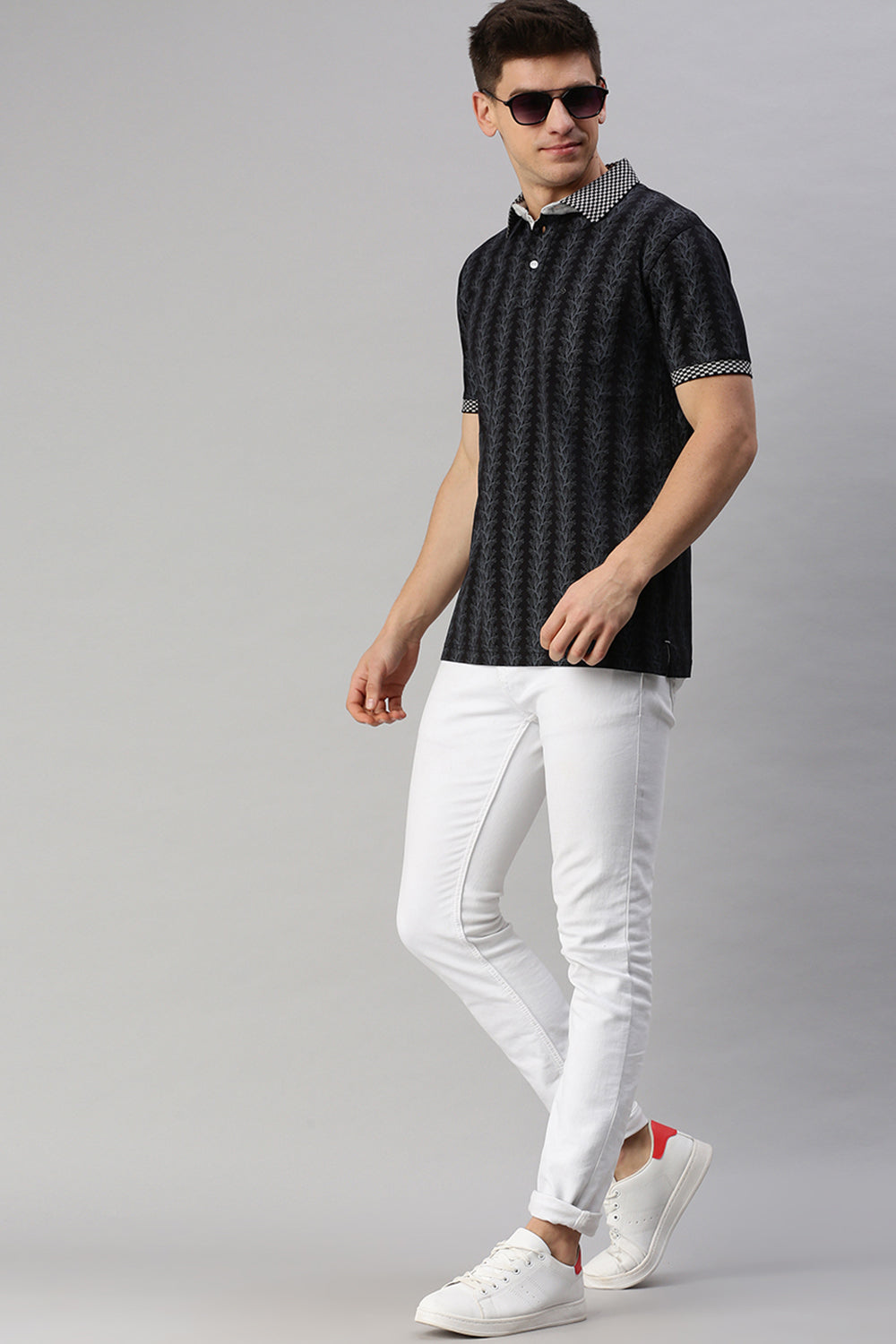 Classic Polo Men's Cotton Half Sleeve Printed Slim Fit Polo Neck Black Color T-Shirt | Scant - 16 B