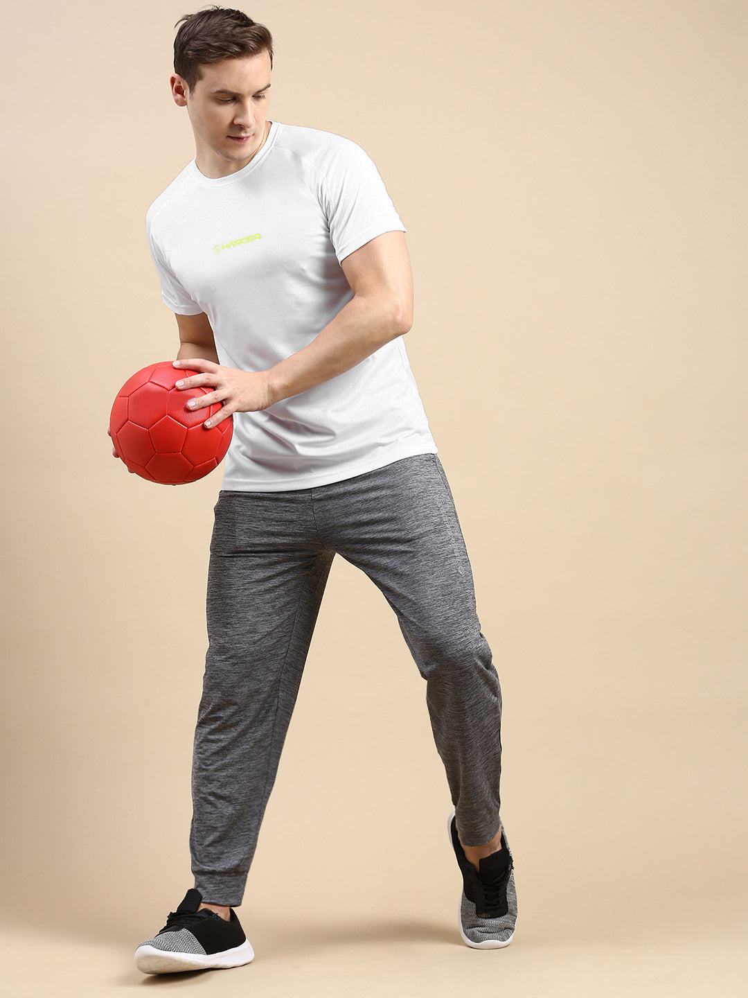 Classic Polo Men's Round Neck Polyster White Slim Fit Active Wear T-Shirt