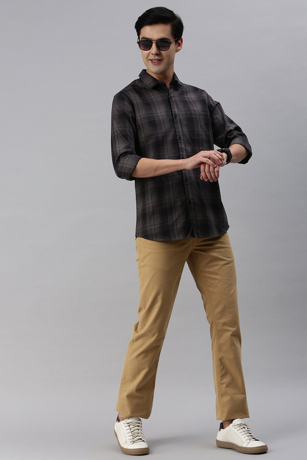 Classic Polo Men's Cotton Full Sleeve Checked Slim Fit Polo Neck Black Color Woven Shirt | So1-91 B