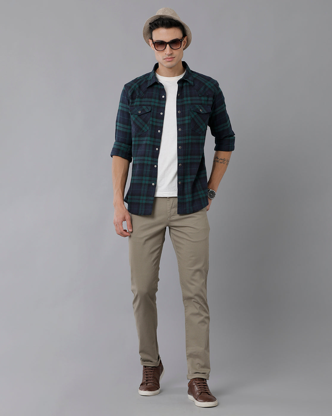 Classic Polo Men's 100% Cotton Moderate Fit Solid Olive Color Trouser | TO1-33 C-OLV