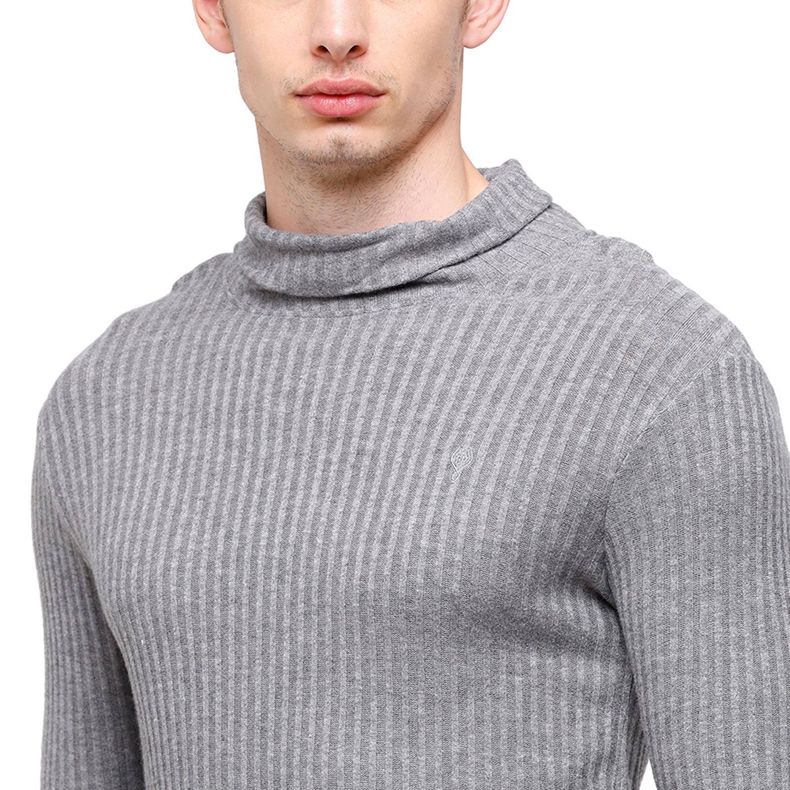 Classic Polo Men's Solid Grey Full Sleeve Slim Fit Henley T-Shirt ( VERNO - 272 A SF HN ) T-Shirt Classic Polo 